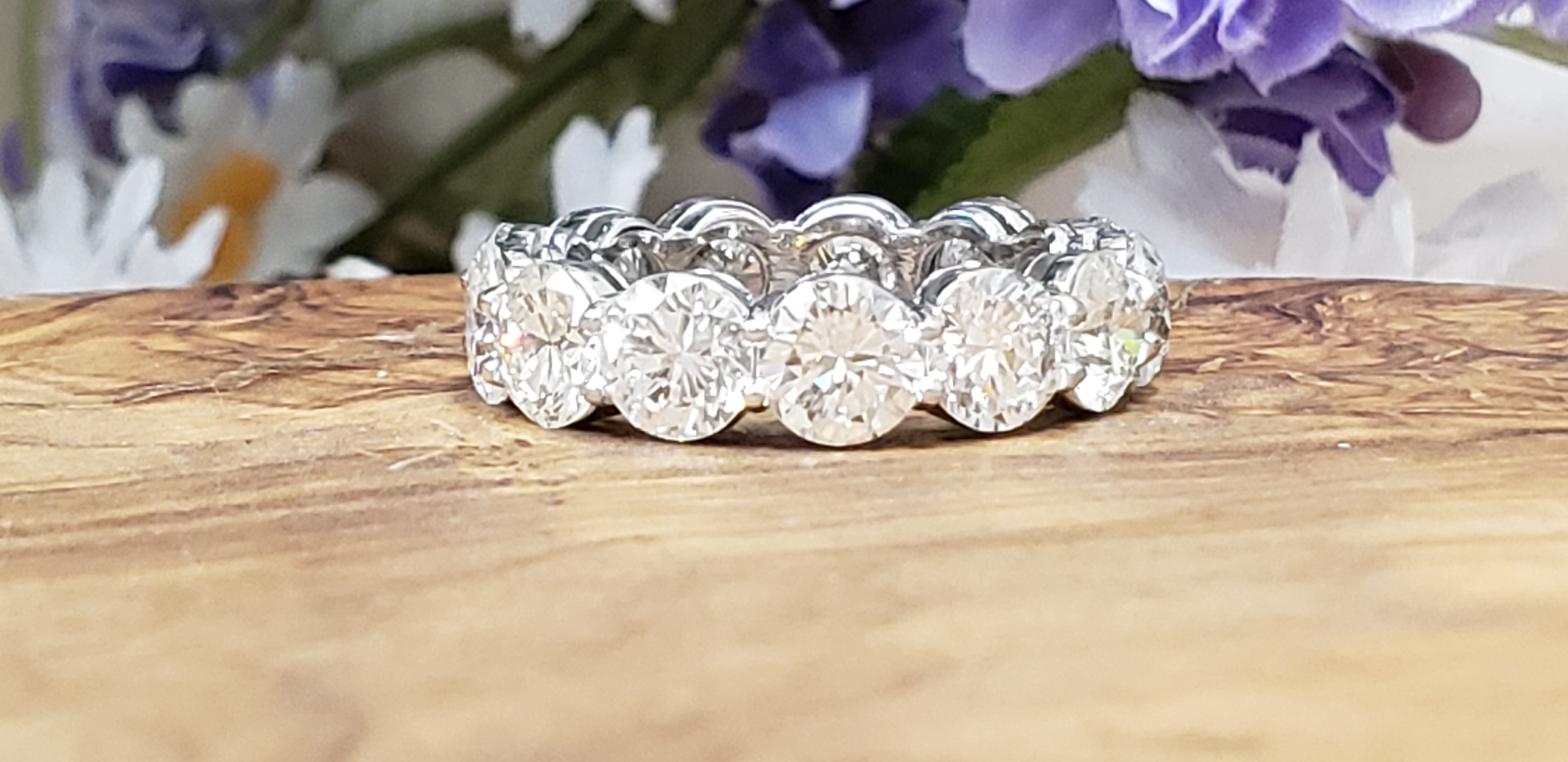 Round Shape Eternity Band 